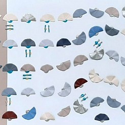 Waves geschilderd door 